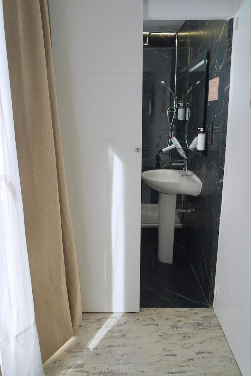 Aldara Sitges Hotel Buitenkant foto