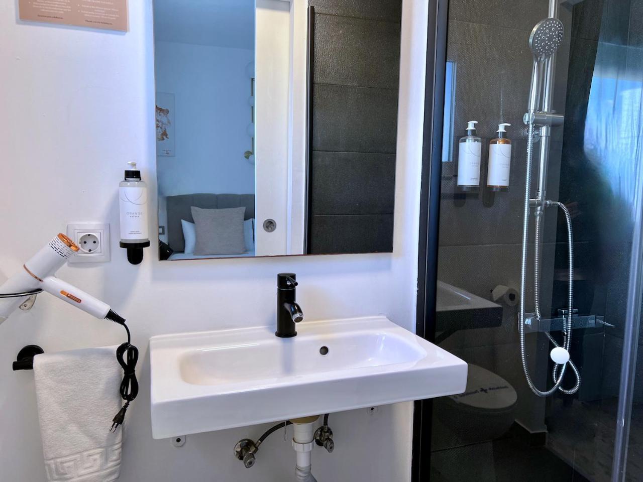 Aldara Sitges Hotel Buitenkant foto